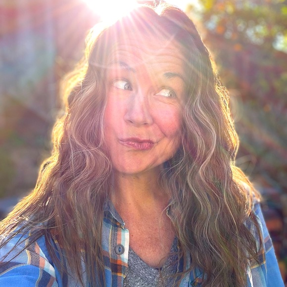 Meet your Posher, Becca - Picture 1 of 1